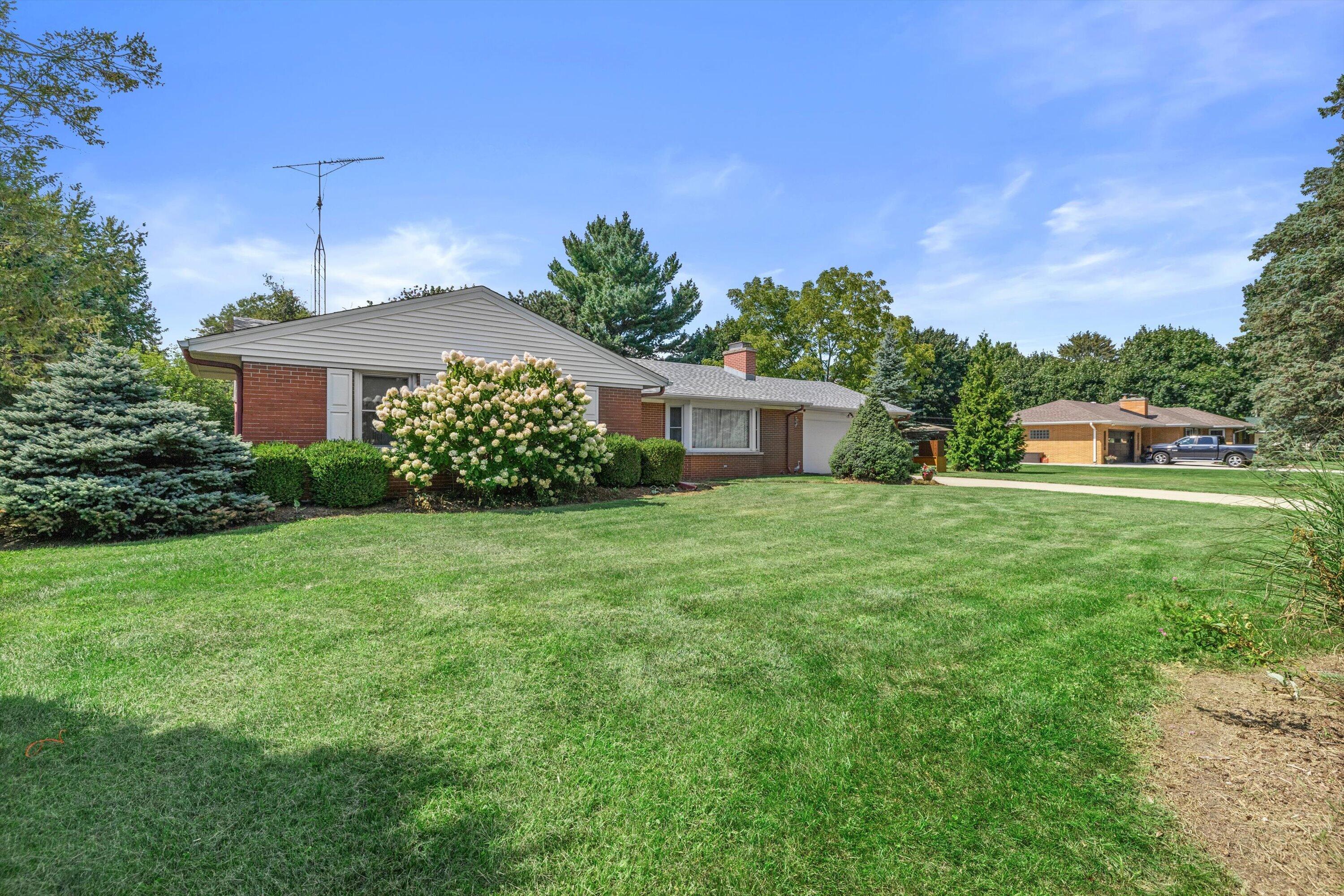 3628 Country Lane Racine, WI 53405 - Photo 2 of 42 02-Front