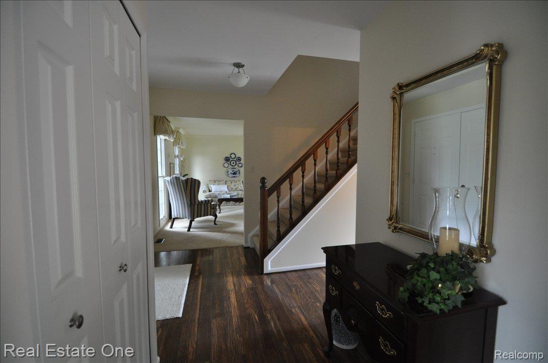 2227 Chippenham Chase Rochester, MI 48306 - Photo 11 of 16 chippenham chase 011.JPG