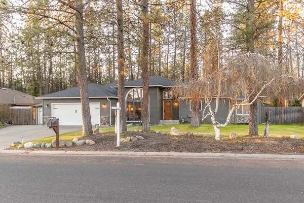 $520,000 | 7204 West Kendick Avenue, Nine Mile Falls, WA 99026