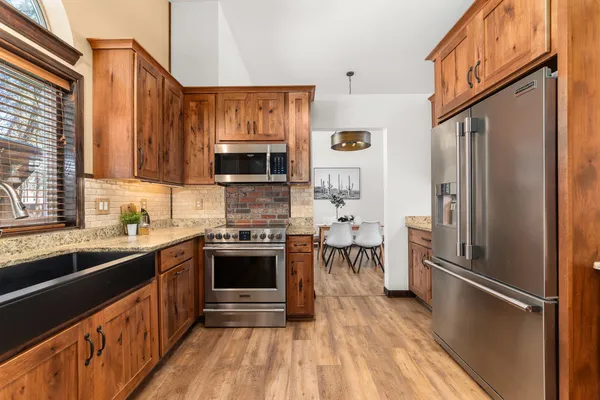 $520,000 | 7204 West Kendick Avenue, Nine Mile Falls, WA 99026
