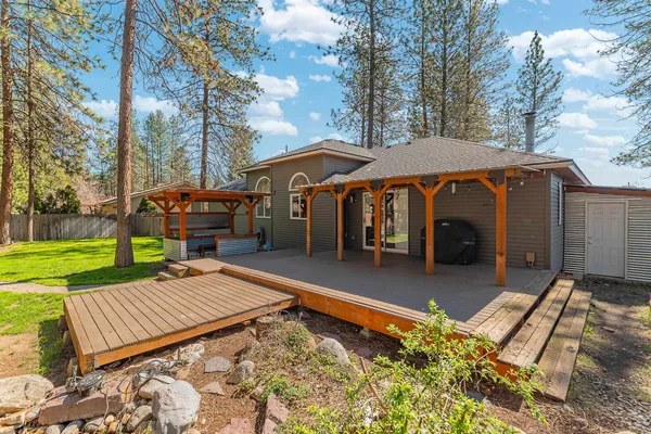 $520,000 | 7204 West Kendick Avenue, Nine Mile Falls, WA 99026