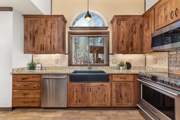 $520,000 | 7204 West Kendick Avenue, Nine Mile Falls, WA 99026