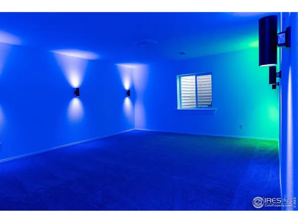 a view of empty room with window