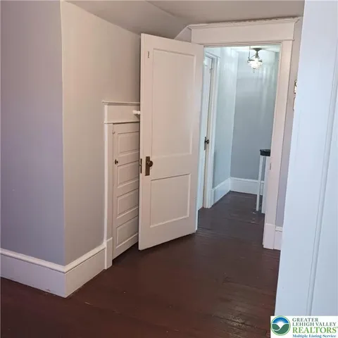 $200,000 | 6 East Avenue, Mount Carmel, PA 17851