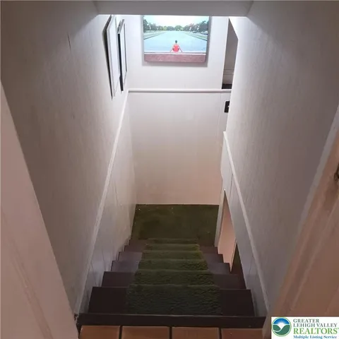 $200,000 | 6 East Avenue, Mount Carmel, PA 17851