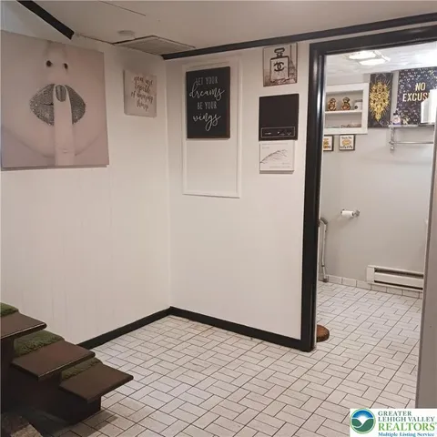 $200,000 | 6 East Avenue, Mount Carmel, PA 17851