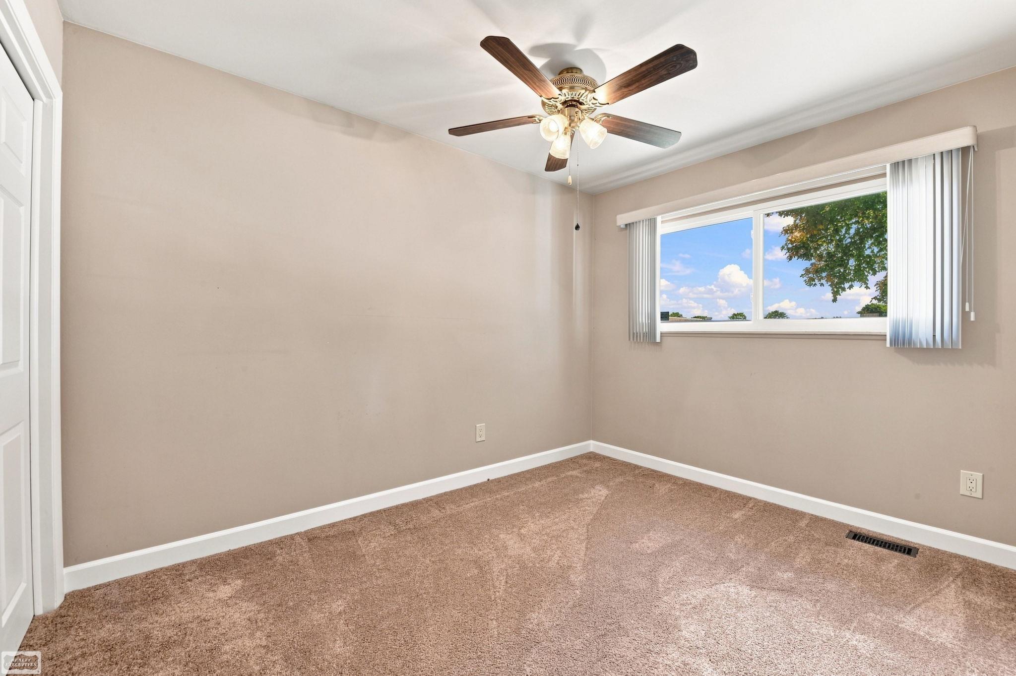30648 Calahan Road Roseville, MI 48066 - Photo 11 of 31 Gallery Image 11
