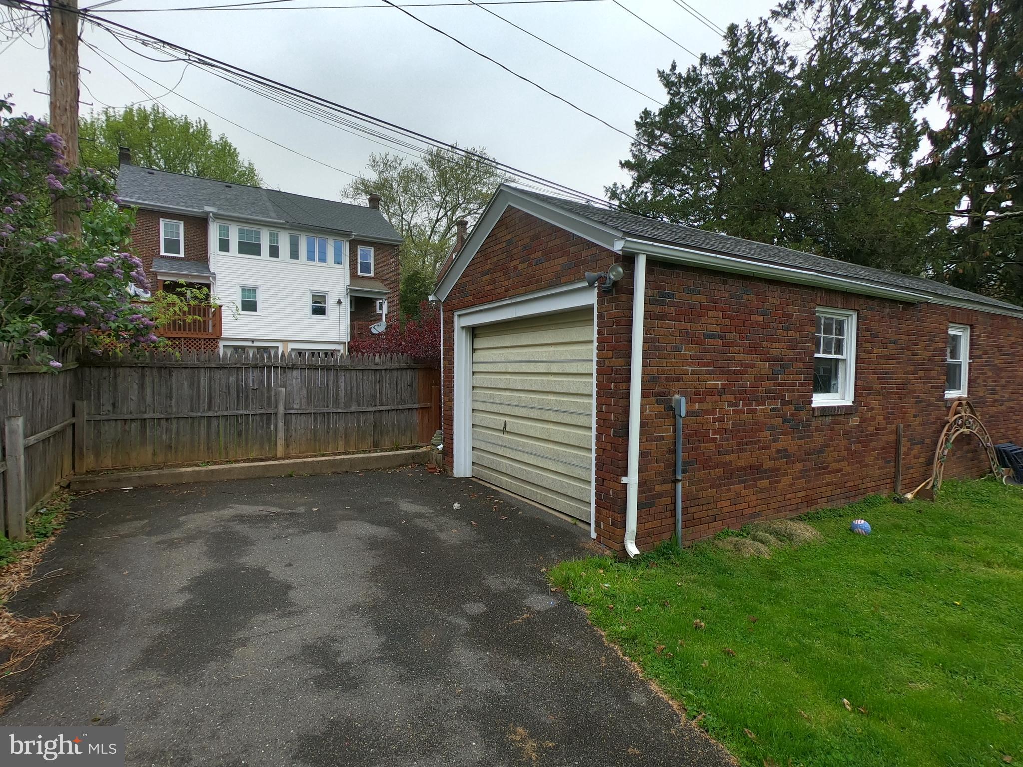 605 March Street Reading, PA 19607 - Photo 5 of 20