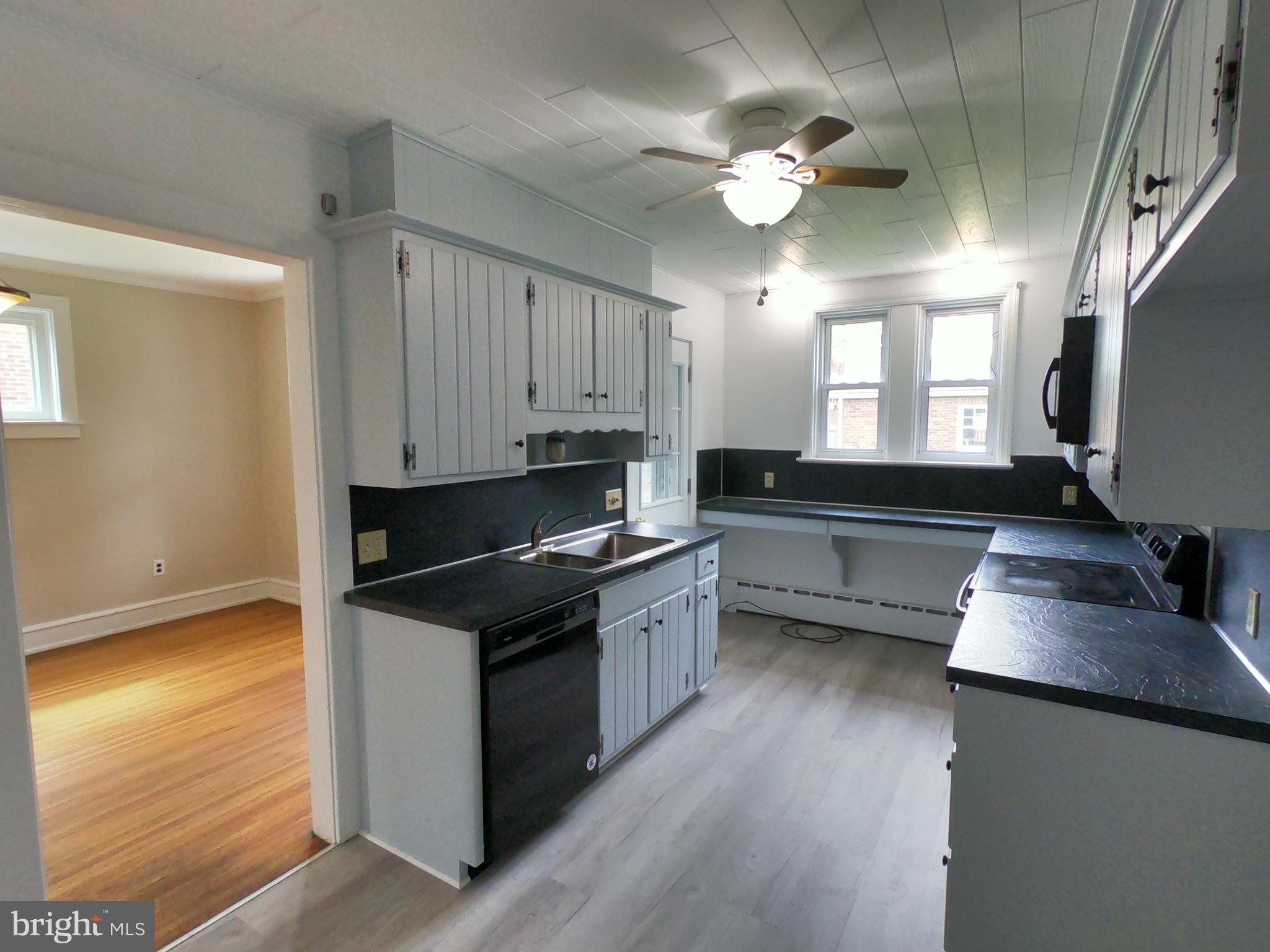 605 March Street Reading, PA 19607 - Photo 9 of 20