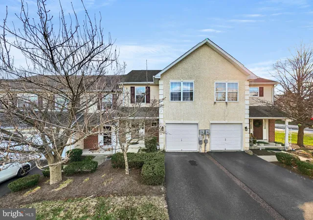$450,000 | 1050 Square Drive, Unit 2, Phoenixville, PA 19460
