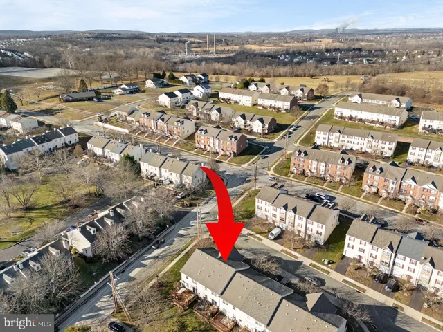 $450,000 | 1050 Square Drive, Unit 2, Phoenixville, PA 19460