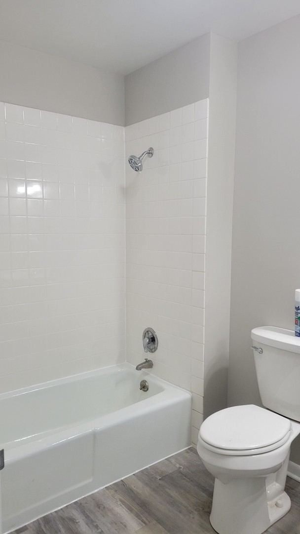 20 Highway Elgin, IL 60124 - Photo 15 of 23