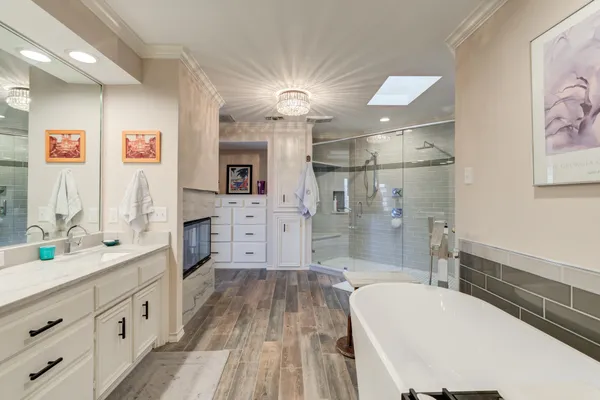 $700,000 | 109 South Lake Shore Drive, Ransom Canyon, TX 79366