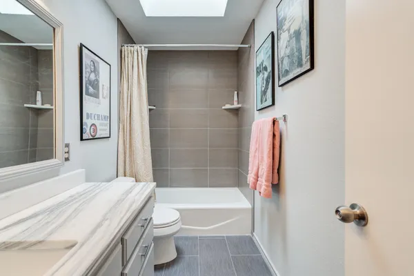 $700,000 | 109 South Lake Shore Drive, Ransom Canyon, TX 79366