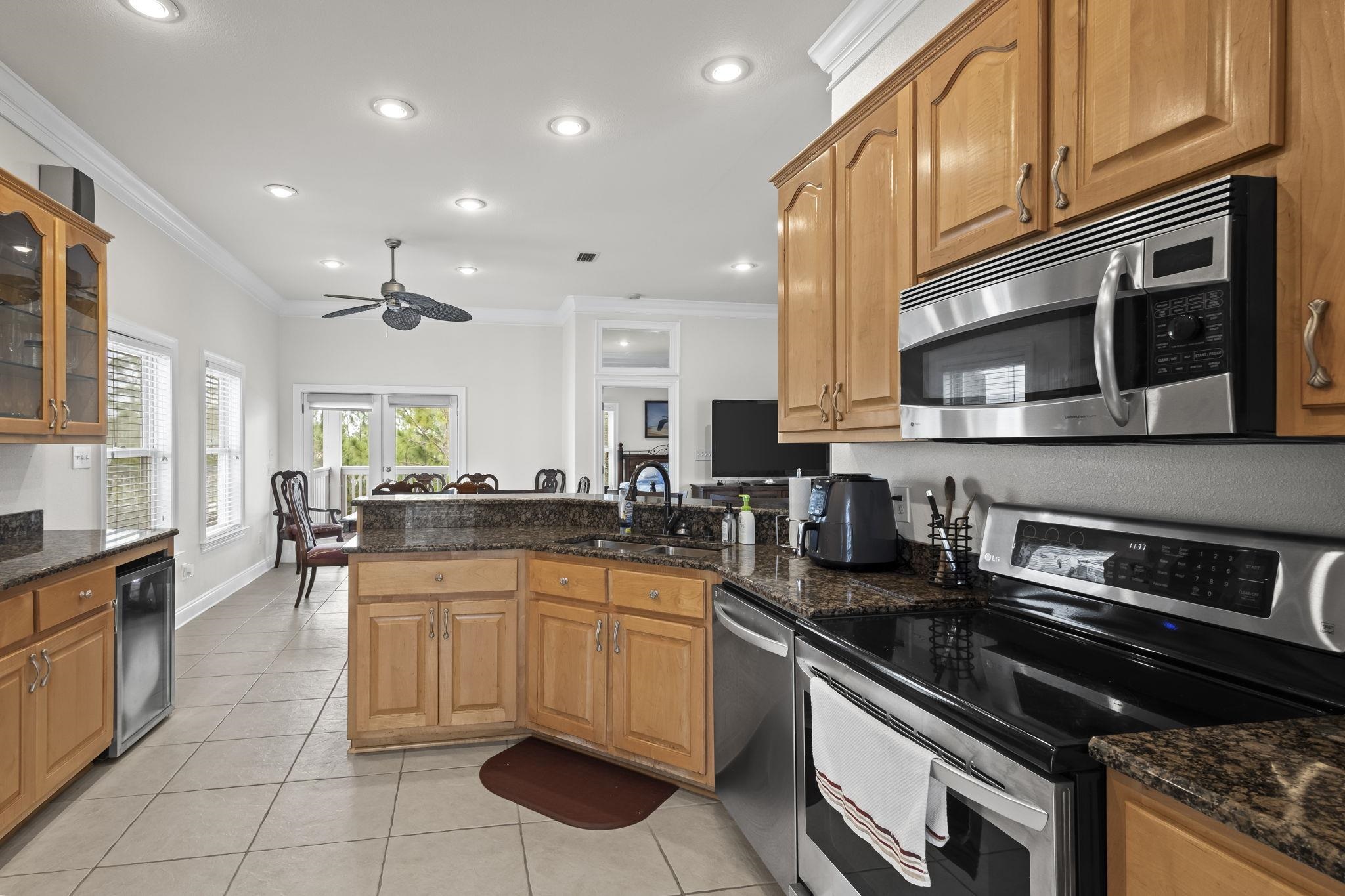 3446 Mariner Circle Orange Beach, AL 36561 - Photo 6 of 52 Kitchen