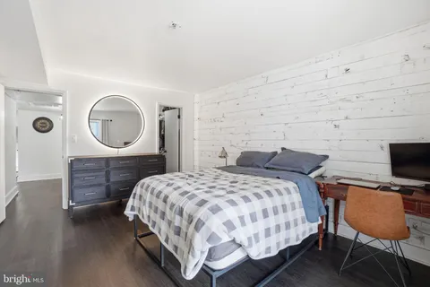 $350,000 | 3179 Summit Square Drive, Unit 2A2, Oakton, VA 22124