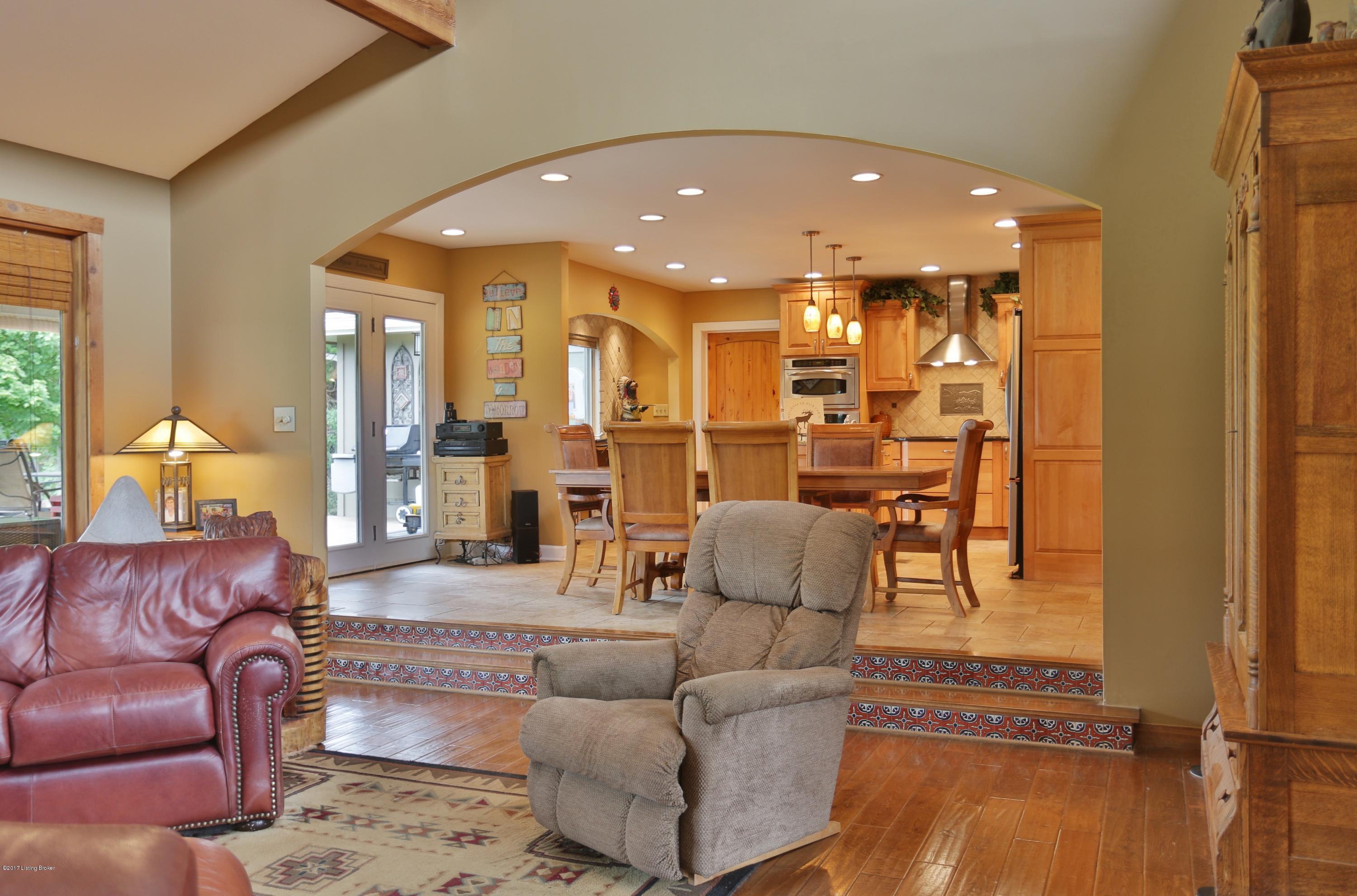 6400 Chenoweth Run Road Louisville, KY 40299 - Photo 13 of 53 15