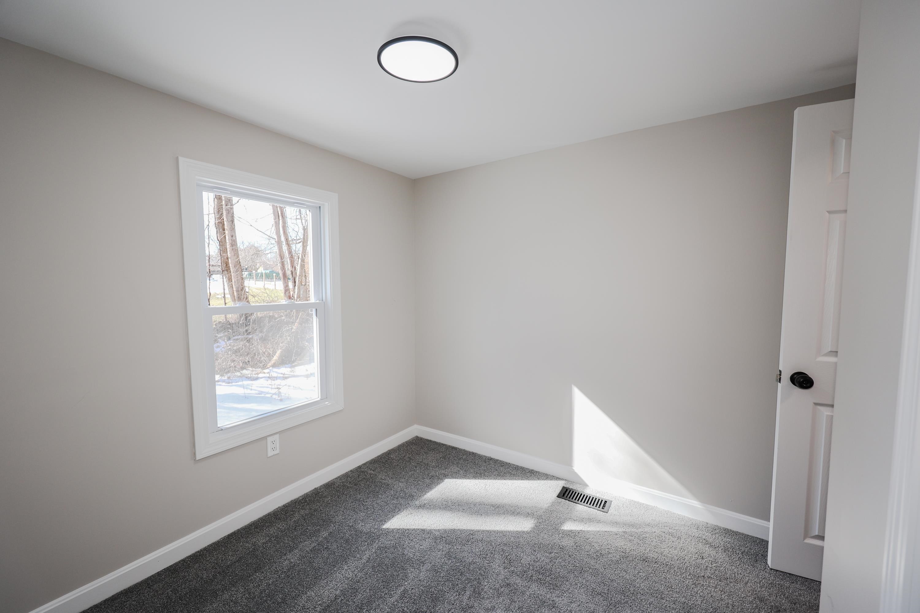173 Four Rod Road Rochester, NH 03867 - Photo 15 of 33