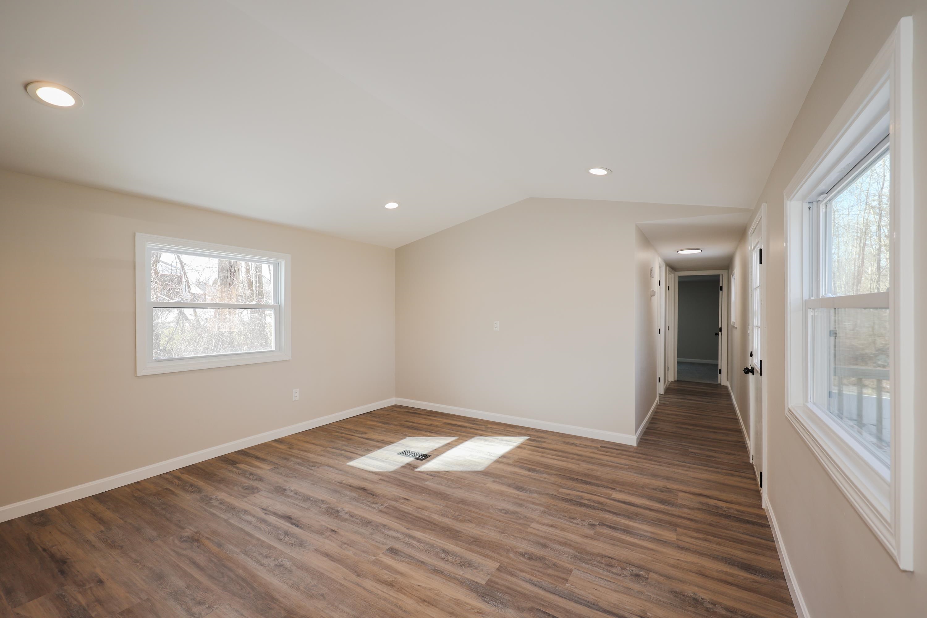 173 Four Rod Road Rochester, NH 03867 - Photo 5 of 33