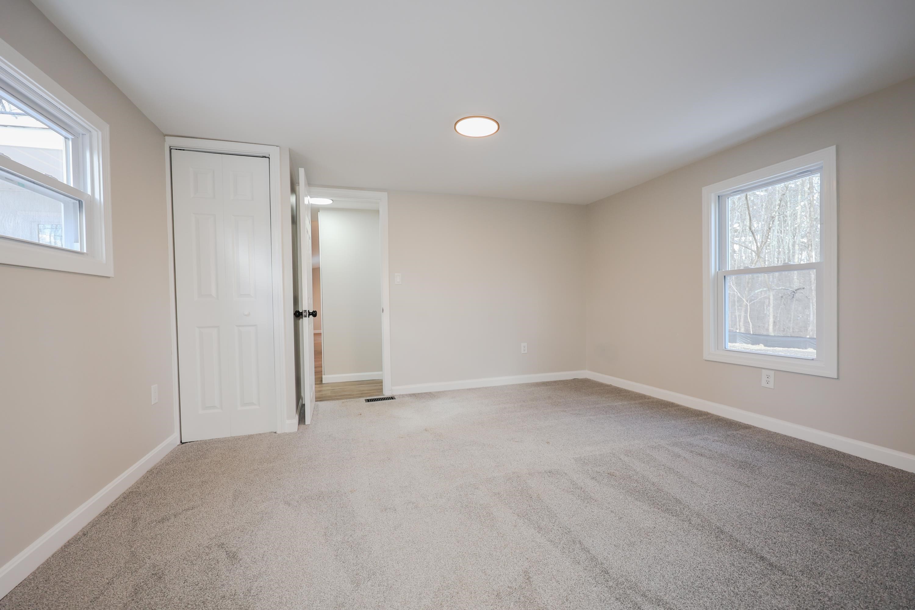 173 Four Rod Road Rochester, NH 03867 - Photo 8 of 33