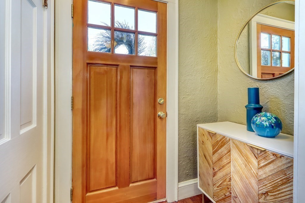 1 Orient Street Winchester, MA 01890 - Photo 4 of 42