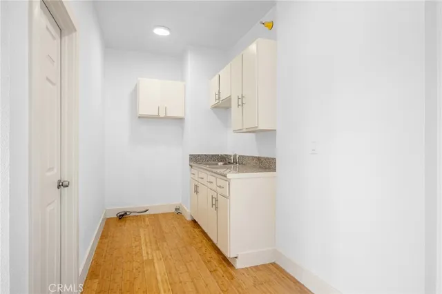 $1,700 | 228 South Kenwood Street, Unit 208, Glendale, CA 91205