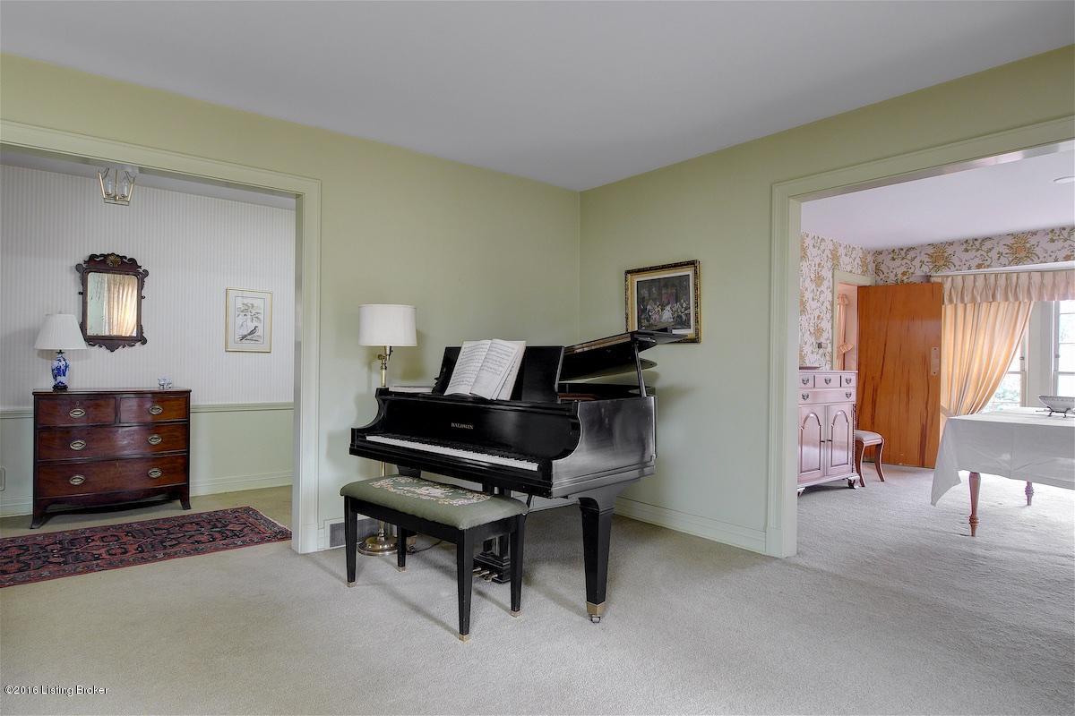 6422 Regal Road Louisville, KY 40222 - Photo 7 of 28 Large room size easily accommodates grand piano!