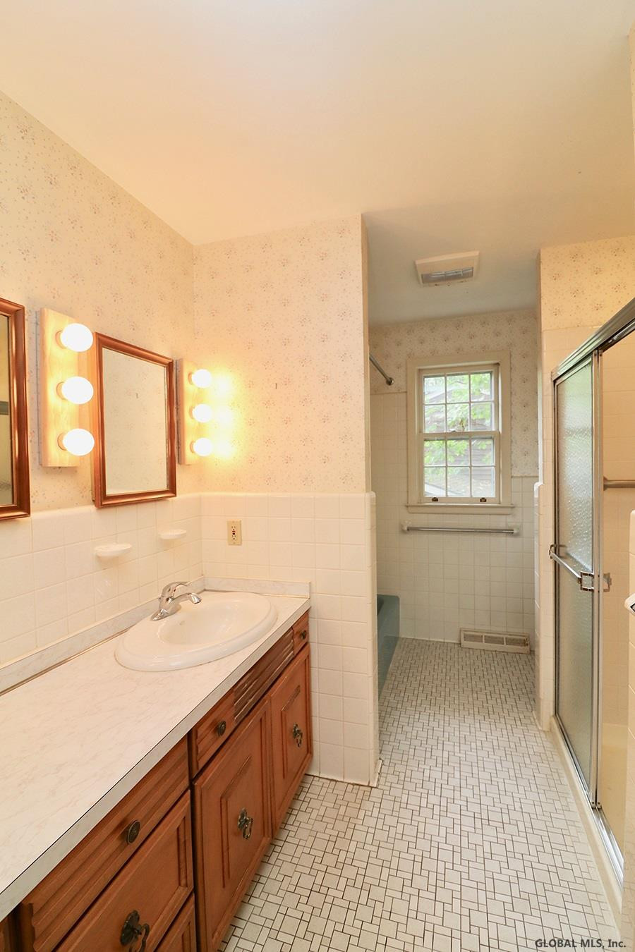 36 Devon Road Bethlehem, NY 12054 - Photo 16 of 18 Photo 16
