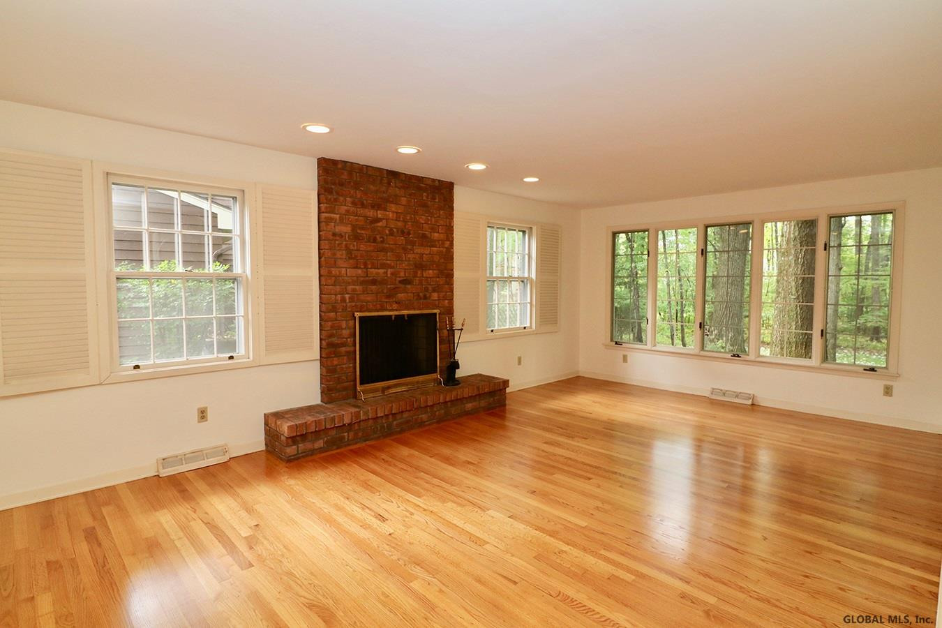 36 Devon Road Bethlehem, NY 12054 - Photo 3 of 18 Photo 3