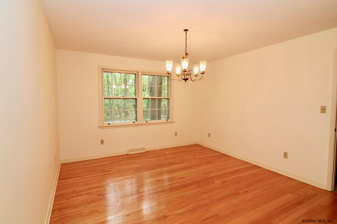 36 Devon Road Bethlehem, NY 12054 - Photo 6 of 18 Photo 6