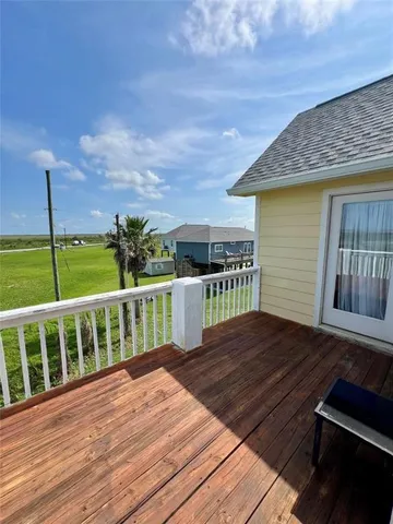 a view of deck with a patio