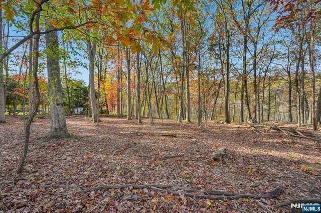 $4,500,000 | 212 Seminole Lane, Franklin Lakes, NJ 07417