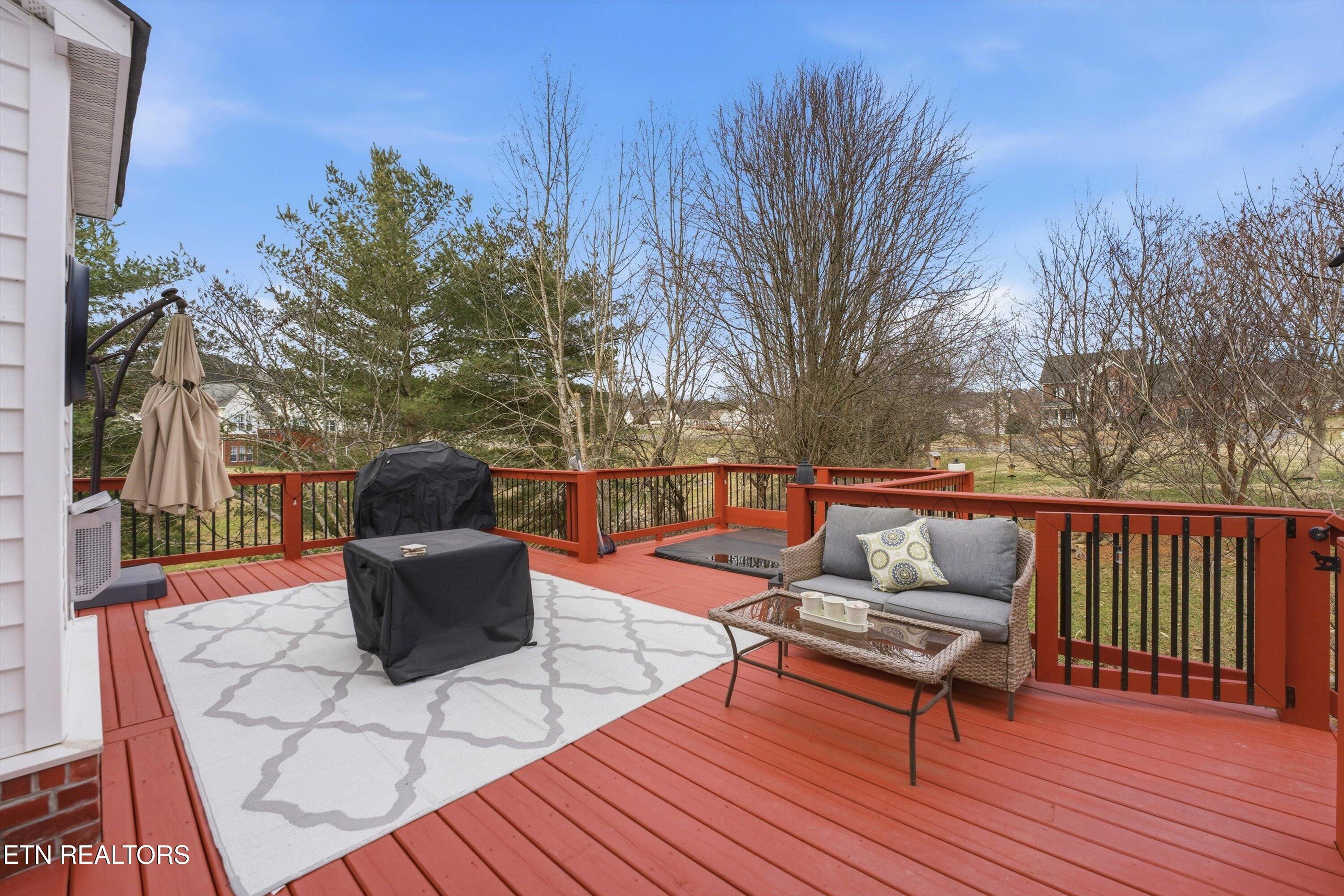 11633 Loblolly Lane Knoxville, TN 37934 - Photo 32 of 40 Rear Deck