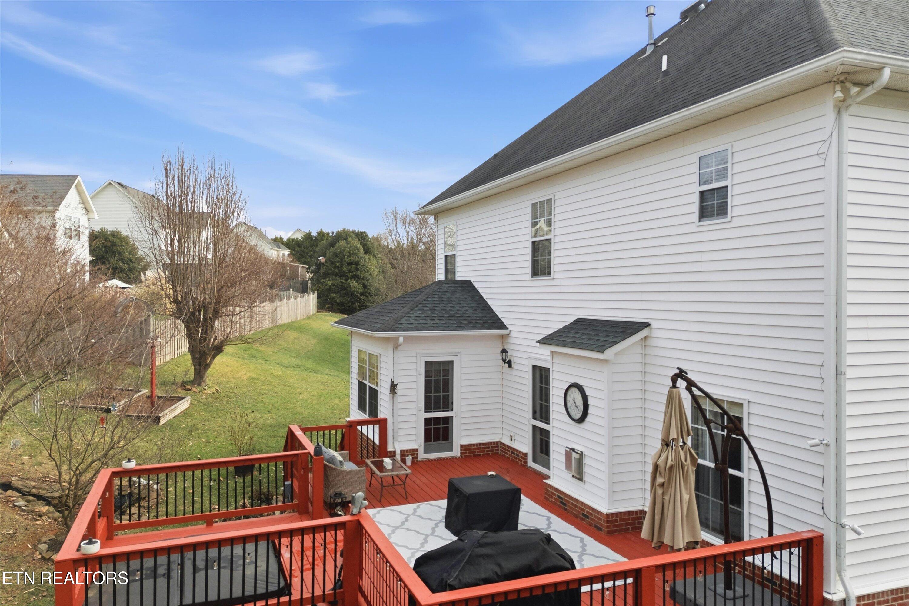 11633 Loblolly Lane Knoxville, TN 37934 - Photo 37 of 40 Rear Deck