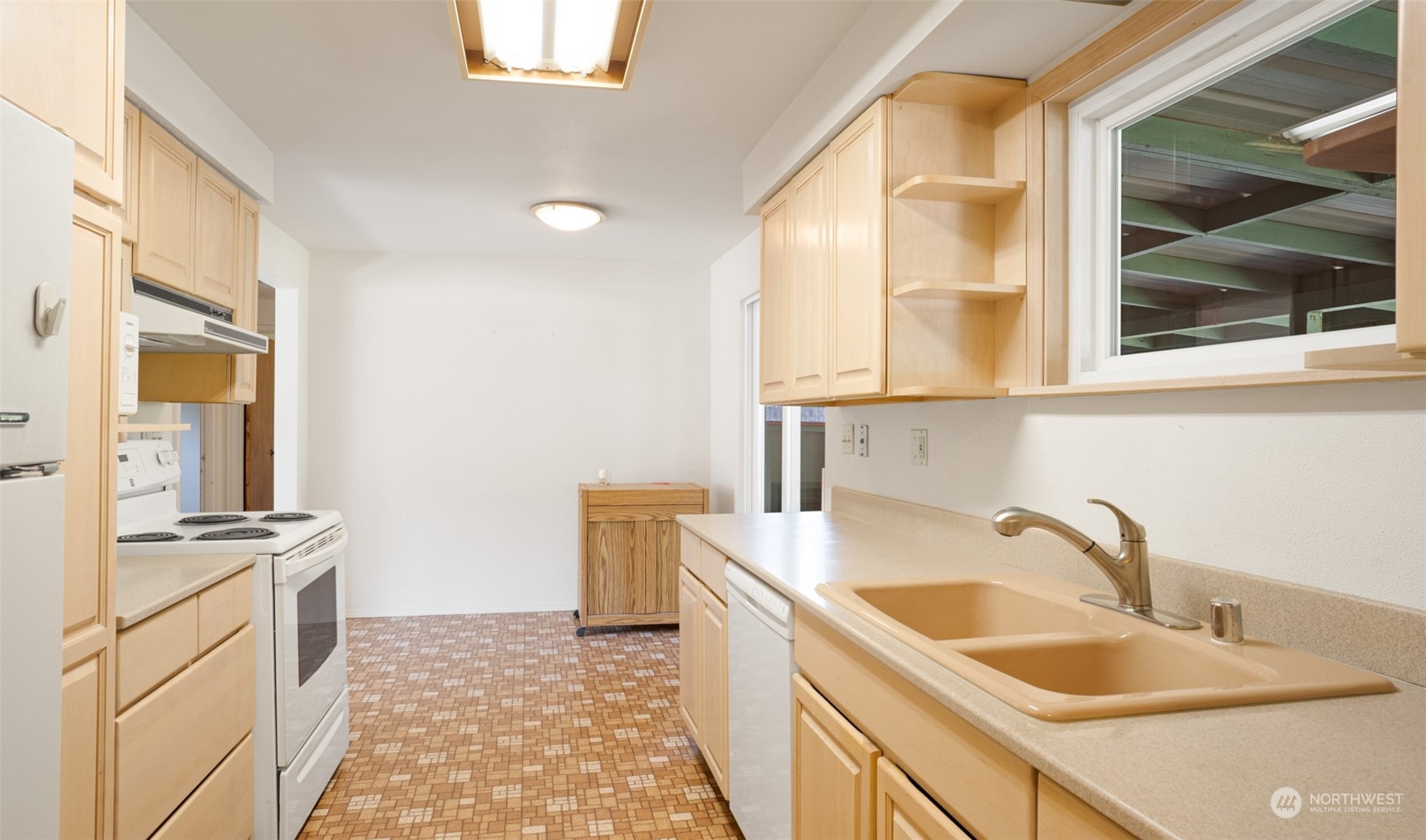 3485 Dyes Inlet Road Northwest Bremerton, WA 98312 - Photo 12 of 24 Gallery Image 12