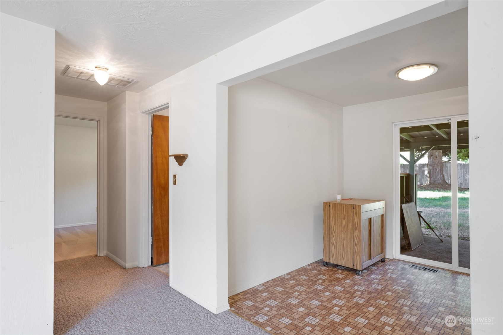 3485 Dyes Inlet Road Northwest Bremerton, WA 98312 - Photo 18 of 24 Gallery Image 18