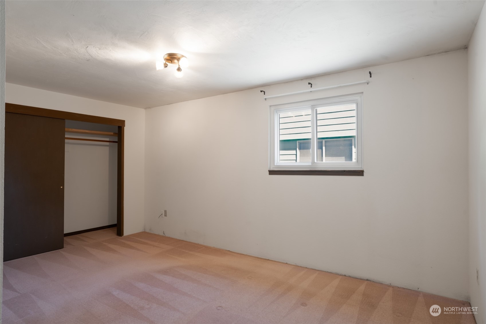 3485 Dyes Inlet Road Northwest Bremerton, WA 98312 - Photo 19 of 24 Gallery Image 19