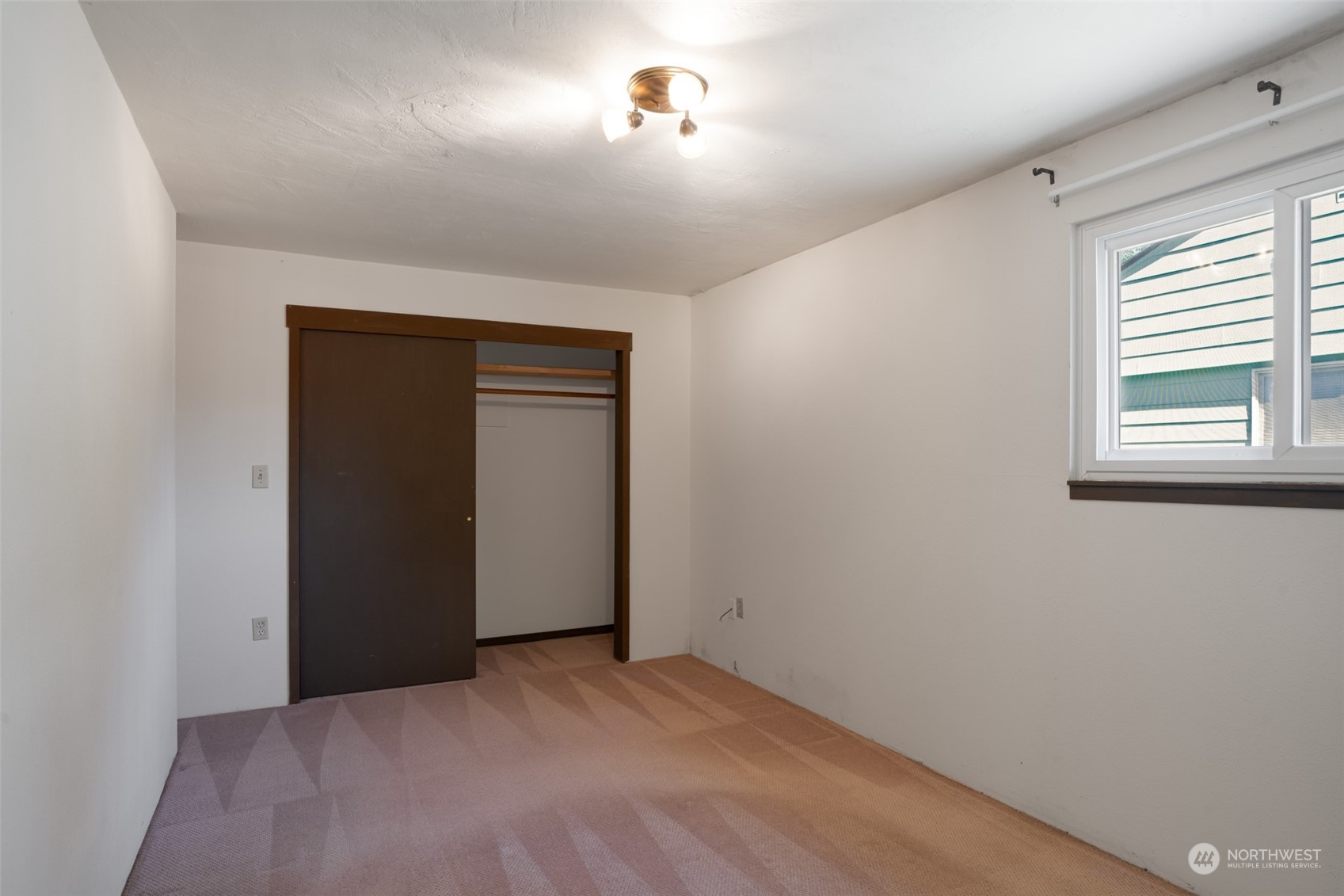 3485 Dyes Inlet Road Northwest Bremerton, WA 98312 - Photo 20 of 24 Gallery Image 20