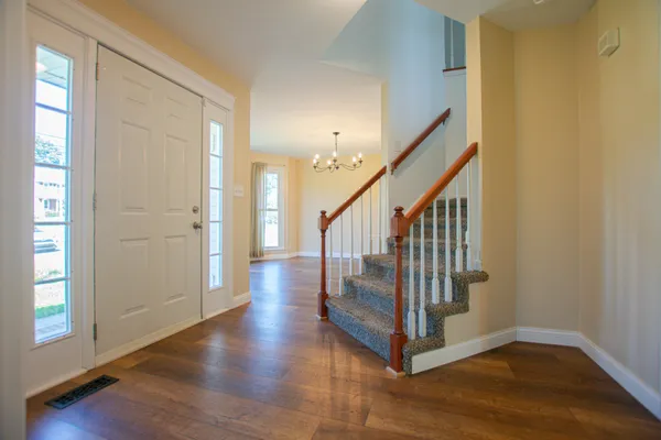 $2,100 | 3303 North Henderson Way, Clarksville, TN 37042