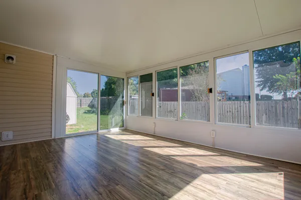 $2,100 | 3303 North Henderson Way, Clarksville, TN 37042