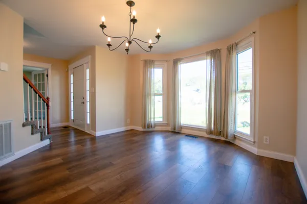 $2,100 | 3303 North Henderson Way, Clarksville, TN 37042