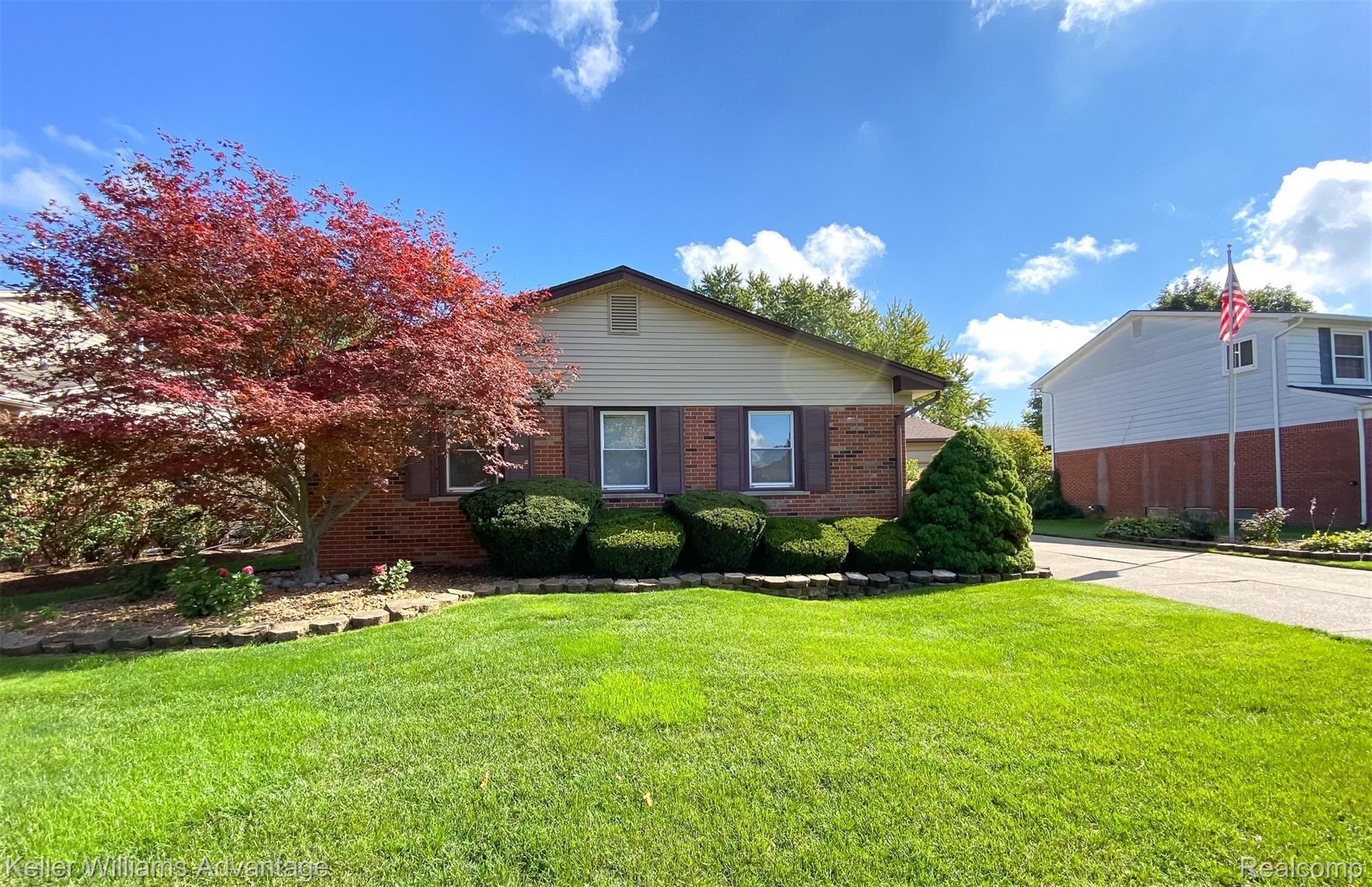 16430 Levan Road Livonia, MI 48154 - Photo 37 of 42 LevanRd_16430_Front_04.jpg