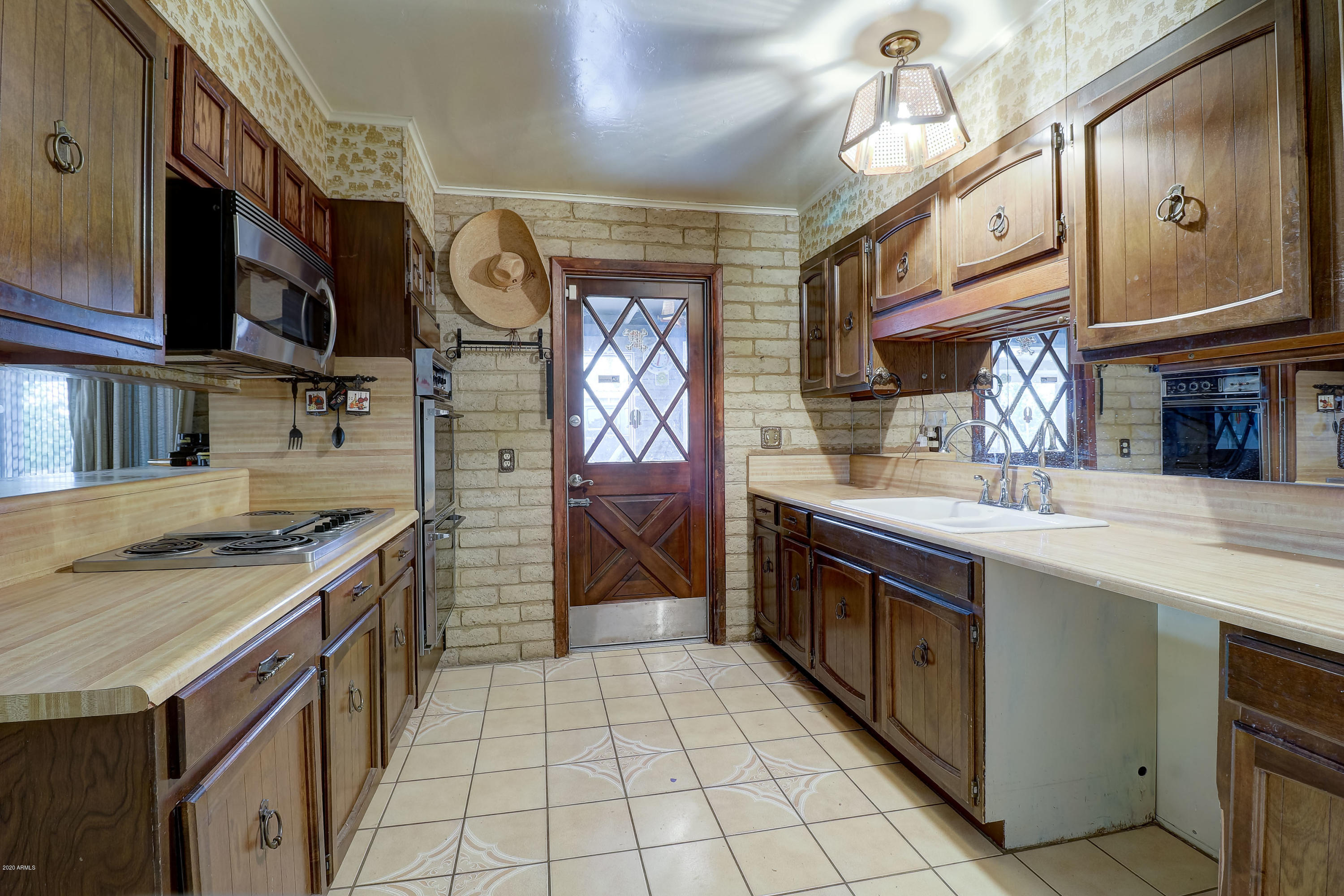 2412 West Dobbins Road Phoenix, AZ 85041 - Photo 13 of 38 B (5)