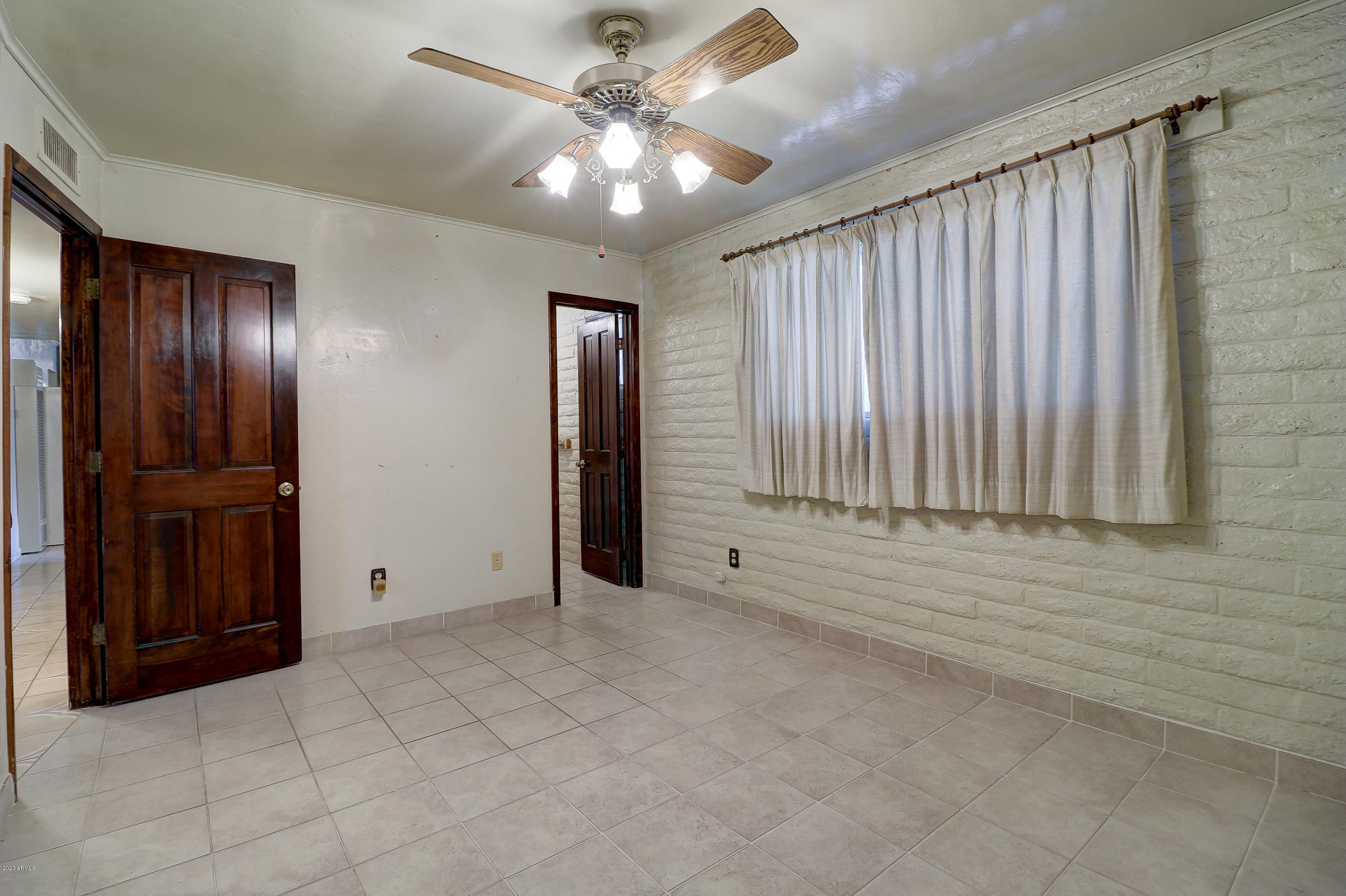 2412 West Dobbins Road Phoenix, AZ 85041 - Photo 19 of 38 B (12)