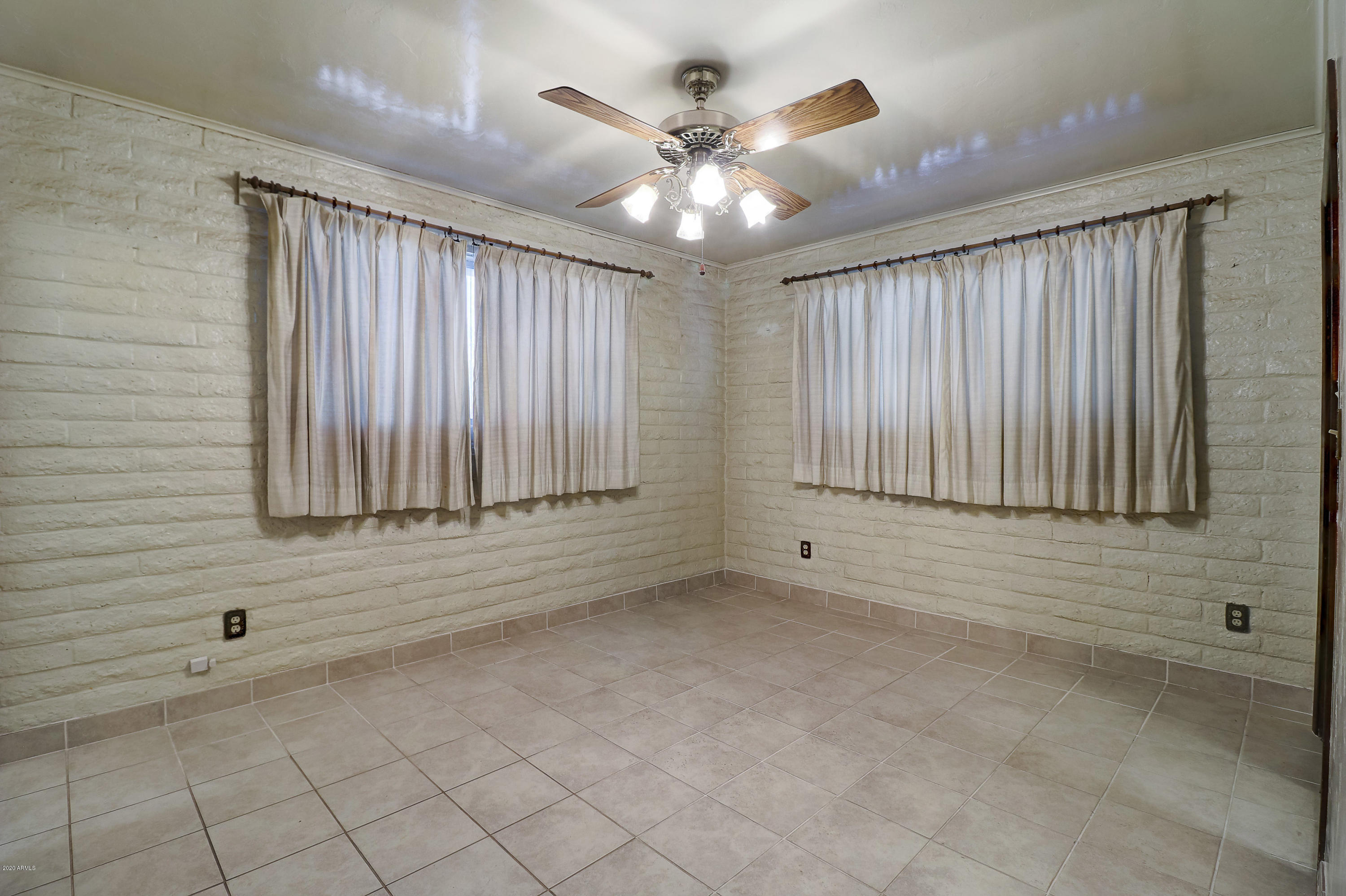 2412 West Dobbins Road Phoenix, AZ 85041 - Photo 20 of 38 B (13)