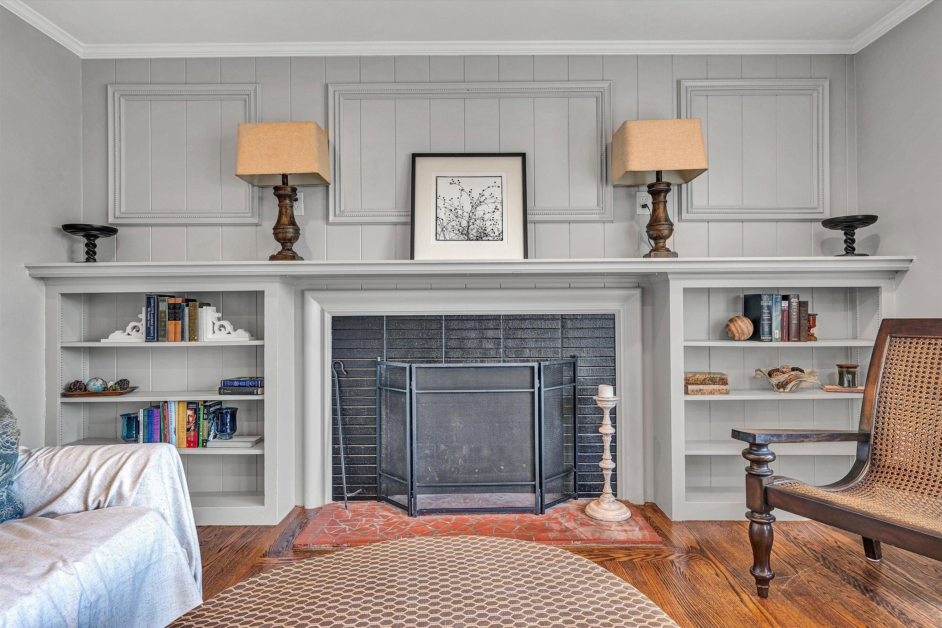 3259 Rasmont Road Roanoke, VA 24018 - Photo 11 of 36 a bedroom with a bed and a bookshelf