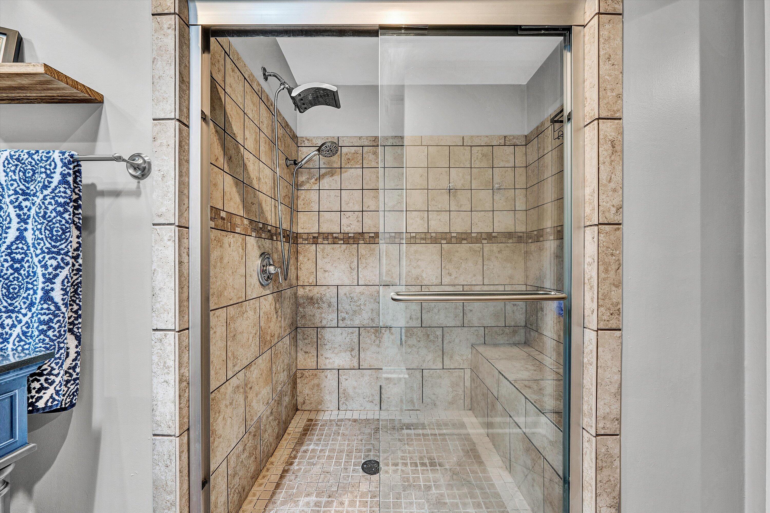 3259 Rasmont Road Roanoke, VA 24018 - Photo 18 of 36 a bathroom with a shower