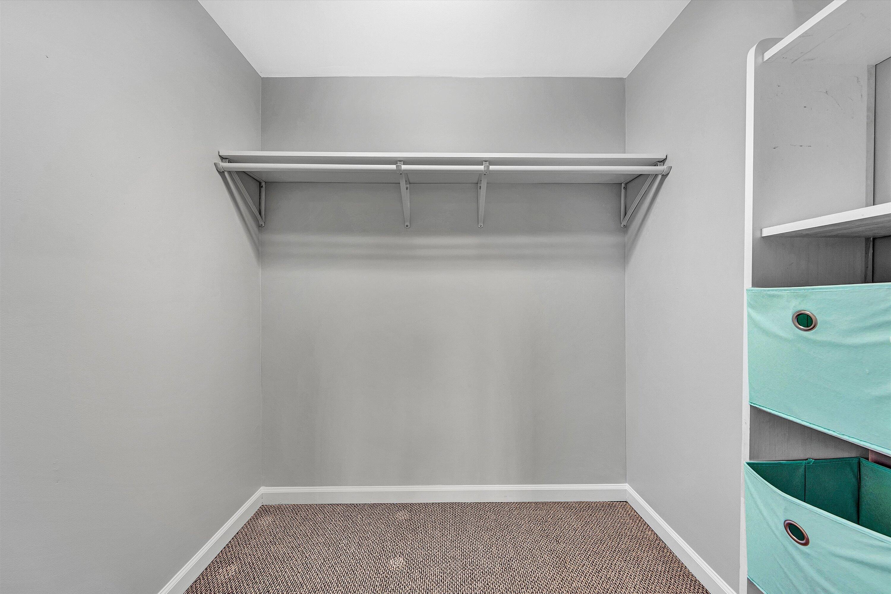 3259 Rasmont Road Roanoke, VA 24018 - Photo 29 of 36 a view of an empty walk in closet