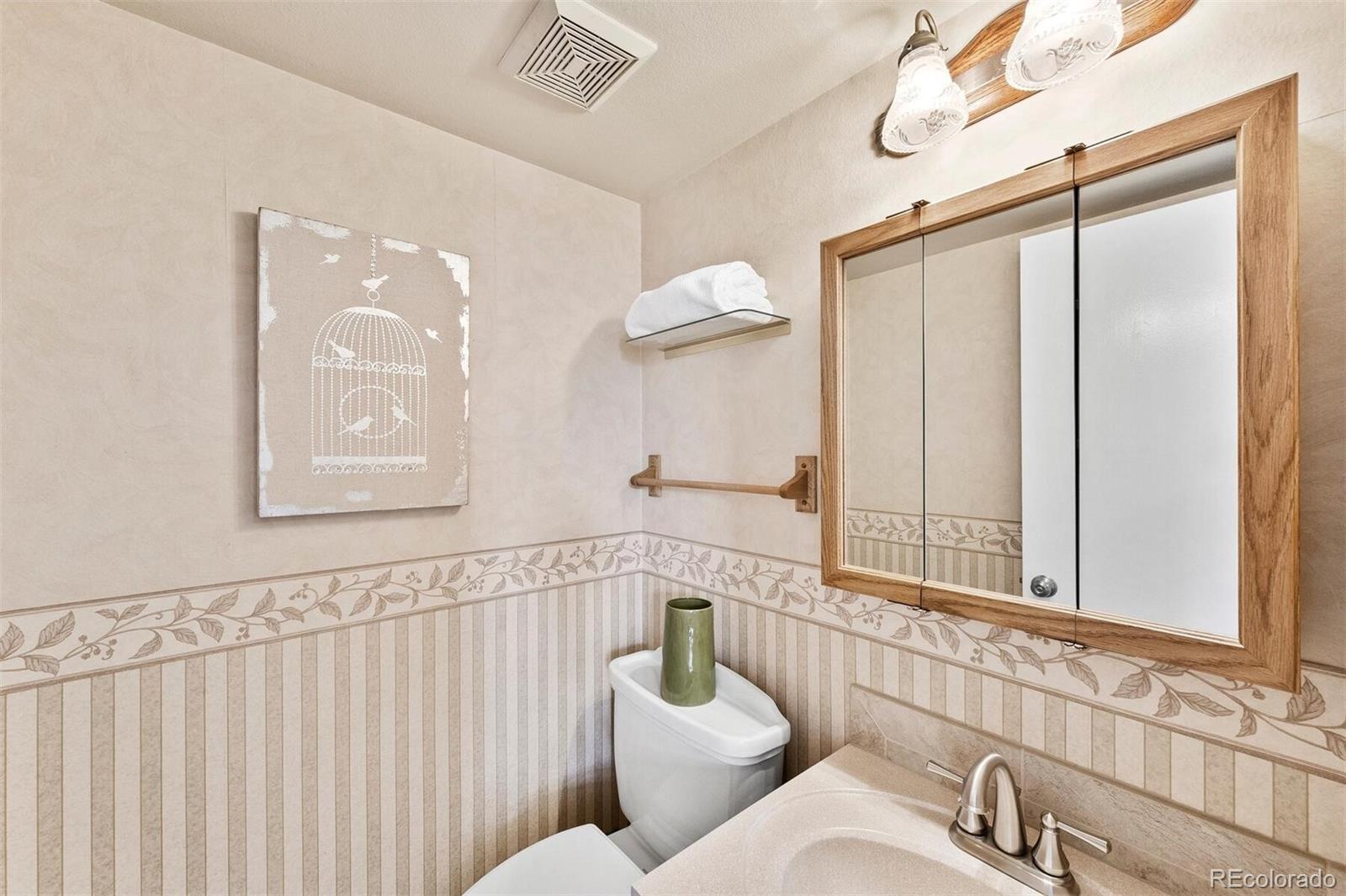 9558 Pendleton Drive Highlands Ranch, CO 80126 - Photo 13 of 33 Gallery Image 13