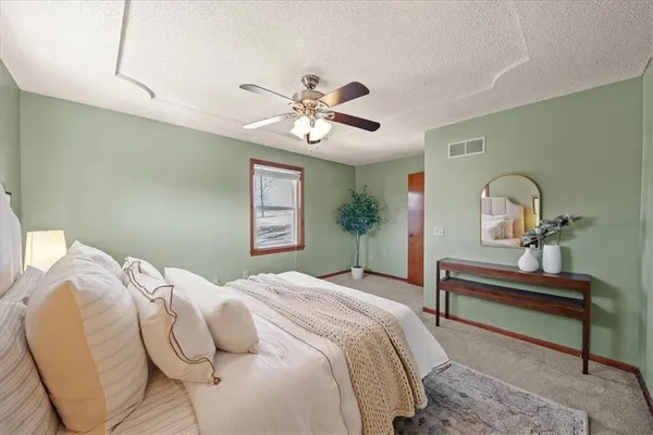 $434,950 | 9007 Dry Dock Drive, Liberty, MO 64068